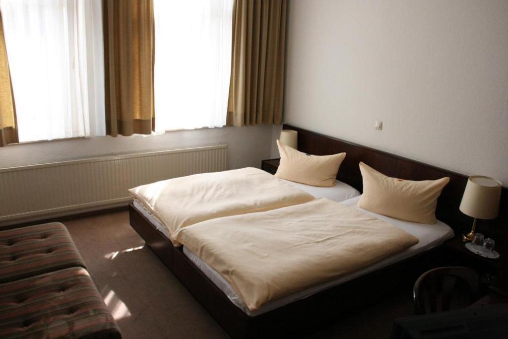 Hotel Diening Essen Pokoj fotografie
