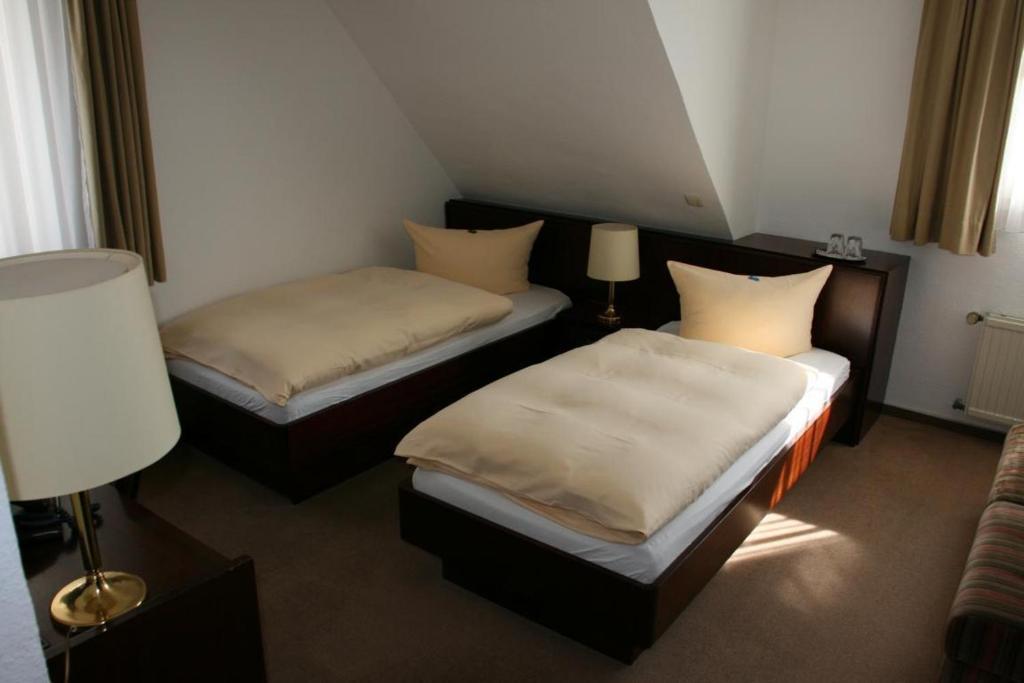 Hotel Diening Essen Pokoj fotografie
